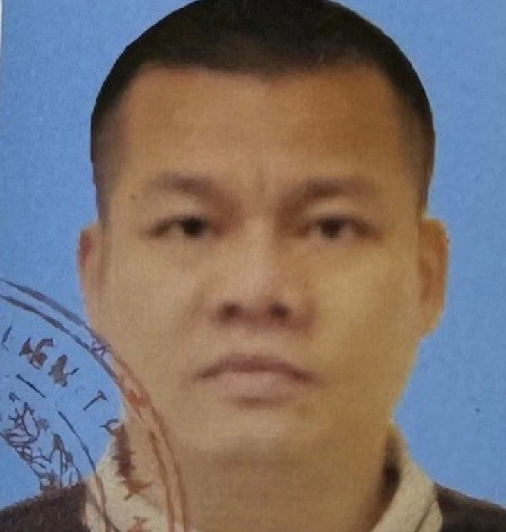 Công an truy tìm kẻ thuê ô tô, mượn xe máy không trả- Ảnh 1. Công an truy tìm kẻ thuê ô tô, mượn xe máy không trả- Ảnh 1.