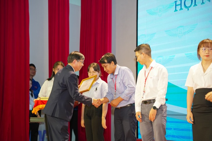 Trường Đại học Quốc tế Hồng Bàng tổ chức hội nghị khoa học tuổi trẻ với đa dạng đề tài- Ảnh 2. Trường Đại học Quốc tế Hồng Bàng tổ chức hội nghị khoa học tuổi trẻ với đa dạng đề tài- Ảnh 2.