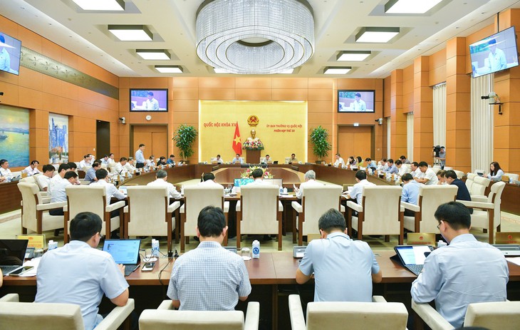 ‘Đã tổ chức đấu thầu nhưng giá vàng trong nước liên tục tăng cao’- Ảnh 1.