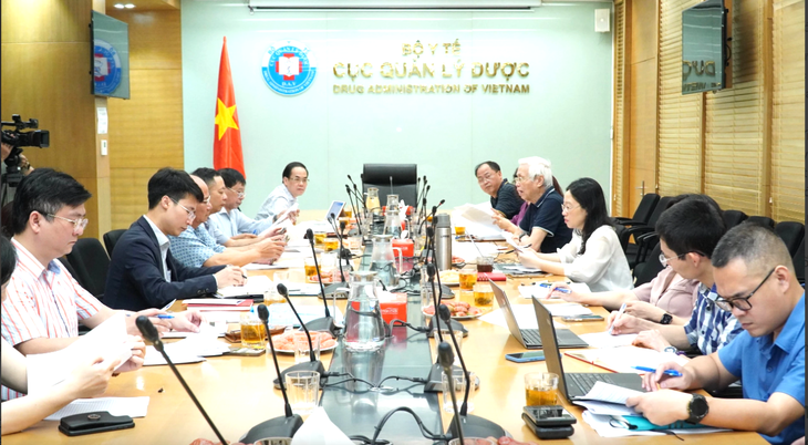 Hội đồng bình chọn danh hiệu “Ngôi sao thuốc Việt” lần thứ 2 gồm những chuyên gia uy tín nào?- Ảnh 1. Hội đồng bình chọn danh hiệu “Ngôi sao thuốc Việt” lần thứ 2 gồm những chuyên gia uy tín nào?- Ảnh 1.