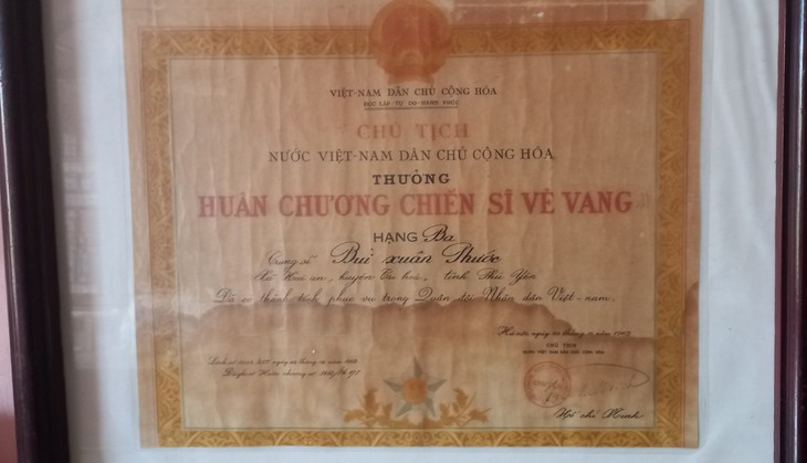 Thăm Khu tưởng niệm Bác Hồ trong khuôn viên của gia đình một cựu chiến binh- Ảnh 15. Thăm Khu tưởng niệm Bác Hồ trong khuôn viên của gia đình một cựu chiến binh- Ảnh 15.