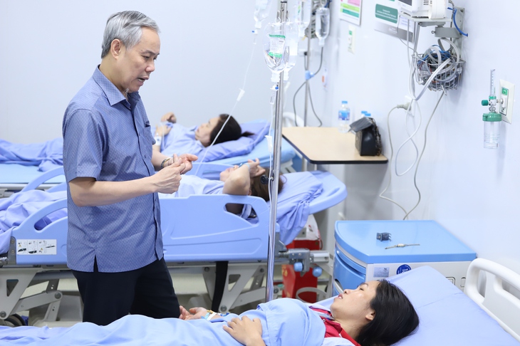 6 tháng đầu năm xảy ra 36 vụ ngộ độc thực phẩm, hơn 2.000 người mắc- Ảnh 1.