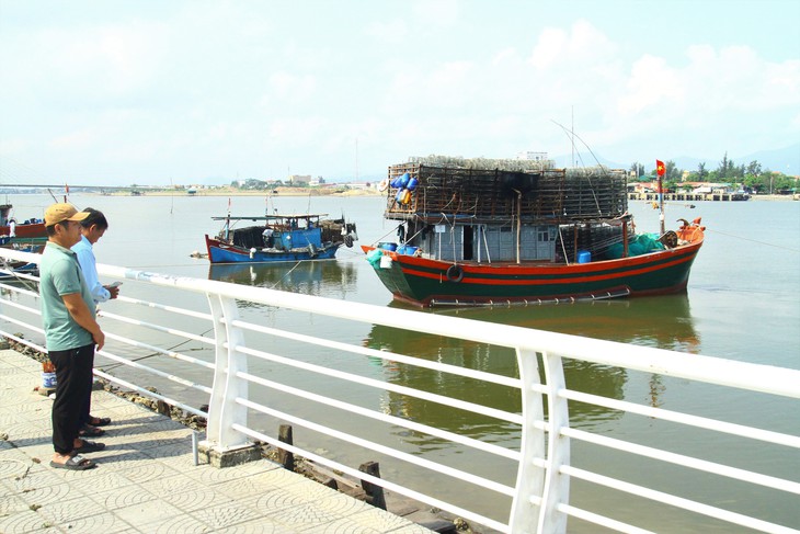 Ngư dân gặp khó để vươn khơi khi mất kết nối giám sát hành trình- Ảnh 2. Ngư dân gặp khó để vươn khơi khi mất kết nối giám sát hành trình- Ảnh 2.