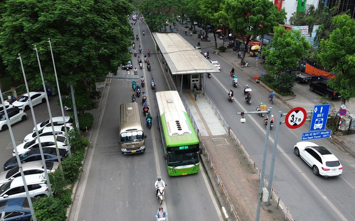 Yêu cầu chấn chỉnh hoạt động xe buýt công cộng tại Hà Nội