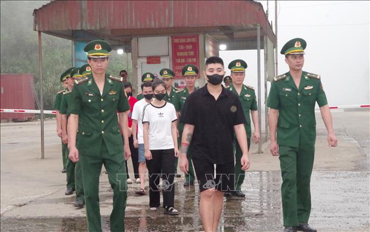 Giải cứu 5 nạn nhân bị lừa bán ra nước ngoài