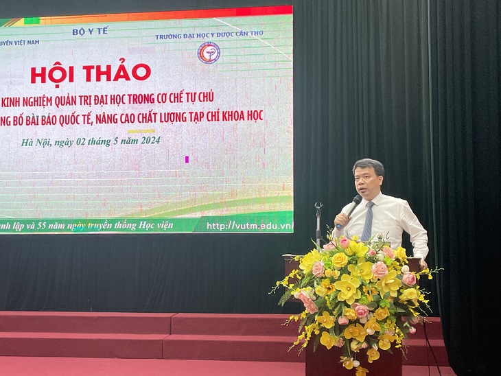 Chia sẻ kinh nghiệm đổi mới quản trị đại học khối ngành sức khoẻ trong cơ chế tự chủ
- Ảnh 1. Chia sẻ kinh nghiệm đổi mới quản trị đại học khối ngành sức khoẻ trong cơ chế tự chủ
- Ảnh 1.