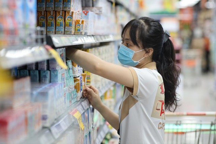 Chính phủ đề xuất giảm tiếp 2% VAT đến hết năm 2024- Ảnh 1.