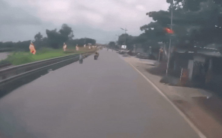 Đoạn video tiết lộ tình tiết mới trong vụ TNGT tại Thường Tín khiến 1 nữ sinh tử vong?