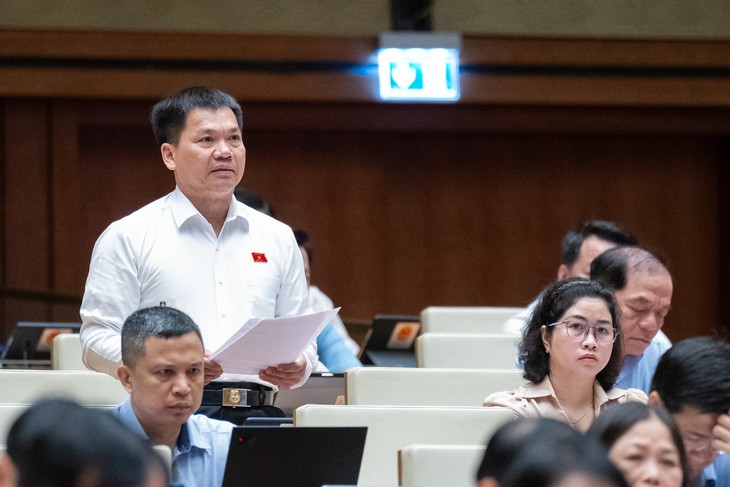 ĐBQH đề xuất cho phép 'xe ghép, xe tiện chuyến' hoạt động vận tải hành khách- Ảnh 3. ĐBQH đề xuất cho phép 'xe ghép, xe tiện chuyến' hoạt động vận tải hành khách- Ảnh 3.