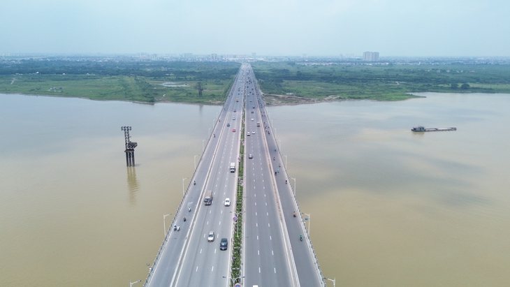 Chính thức bàn giao cầu Vĩnh Tuy 2 cho Sở GTVT Hà Nội- Ảnh 2. Chính thức bàn giao cầu Vĩnh Tuy 2 cho Sở GTVT Hà Nội- Ảnh 2.