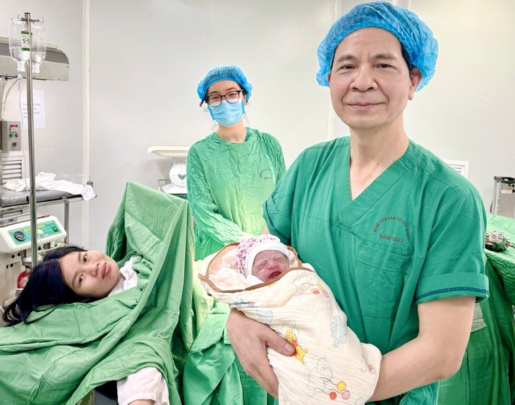 Niềm vui được làm mẹ của người phụ nữ 2 lần vỡ tử cung- Ảnh 1.