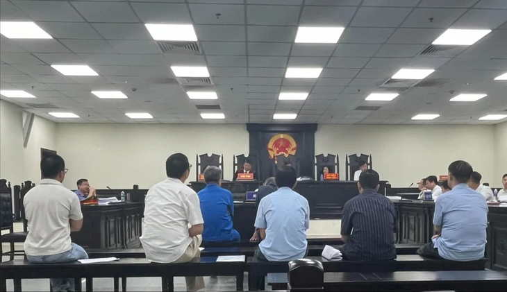 Loạt cựu cán bộ huyện Gia Lâm lĩnh án- Ảnh 1. Loạt cựu cán bộ huyện Gia Lâm lĩnh án- Ảnh 1.