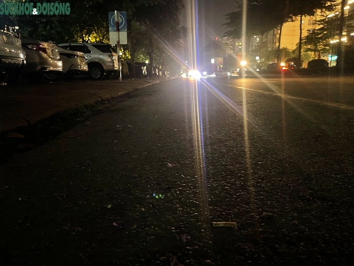 Tuyến phố không đèn đường giữa lòng Thủ đô- Ảnh 4.