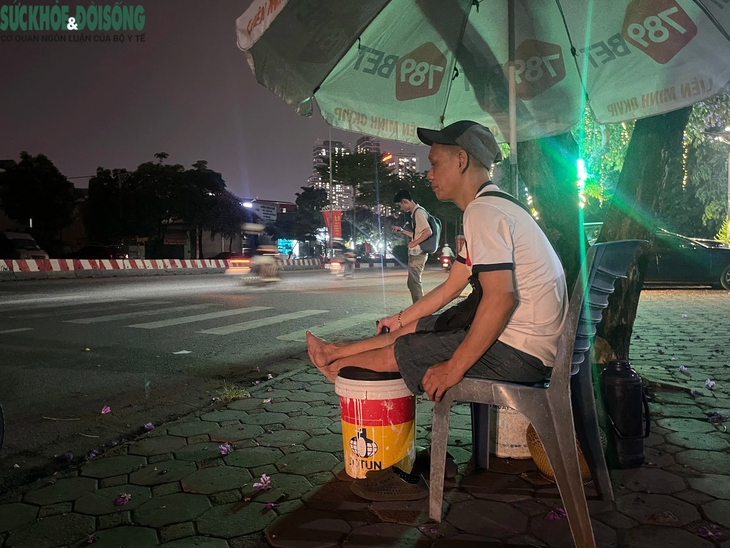 Tuyến phố không đèn đường giữa lòng Thủ đô- Ảnh 8.