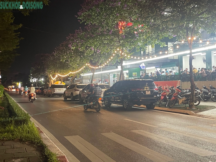 Tuyến phố không đèn đường giữa lòng Thủ đô- Ảnh 11.