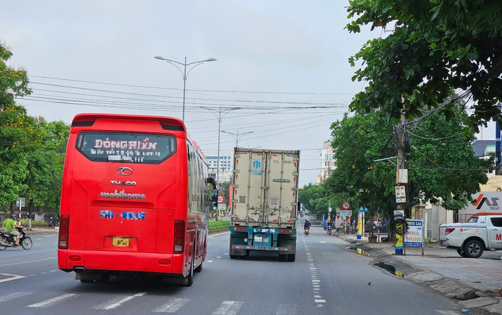 Vì sao Quảng Trị đề nghị đổi phương án phân luồng cao tốc Cam Lộ - La Sơn?- Ảnh 1.