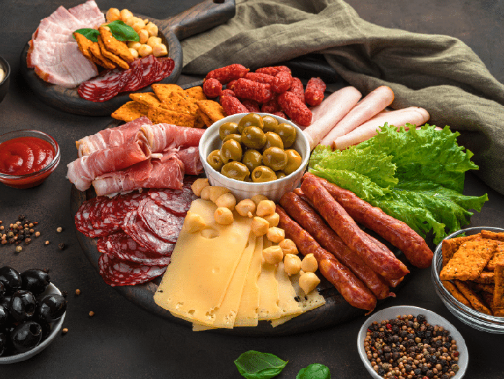 Chế độ ăn giúp người bệnh ung thư đại tràng nâng cao thể trạng- Ảnh 1.