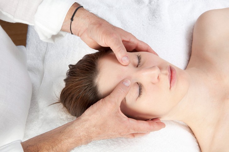 Bị đau đầu do căng thẳng hãy thử những cách sau- Ảnh 3. Bị đau đầu do căng thẳng hãy thử những cách sau- Ảnh 3.