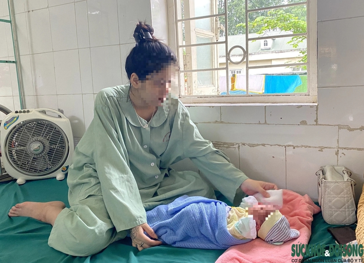 Bác sĩ kịp thời hỗ trợ sản phụ đẻ tại nhà trọ- Ảnh 1. Bác sĩ kịp thời hỗ trợ sản phụ đẻ tại nhà trọ- Ảnh 1.