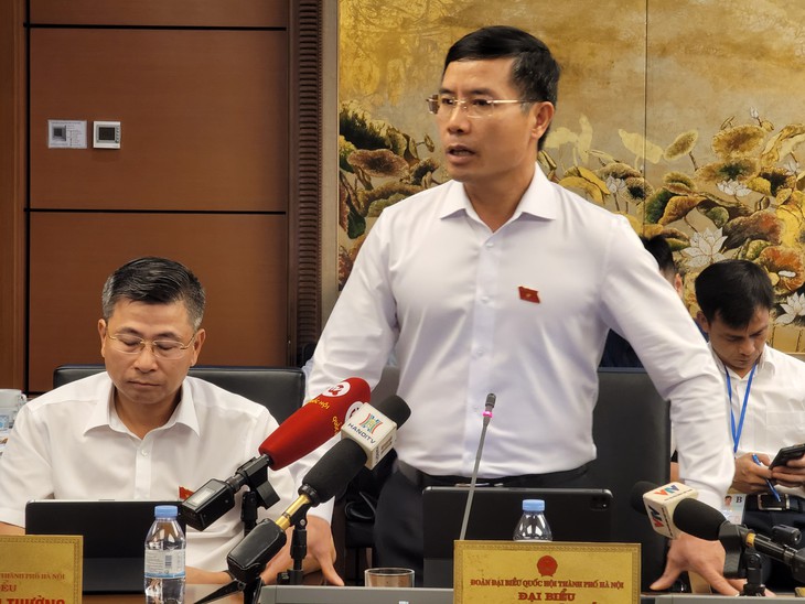 ĐBQH phân tích nguyên nhân sau mỗi phiên đấu thầu, giá vàng lại tăng- Ảnh 3.