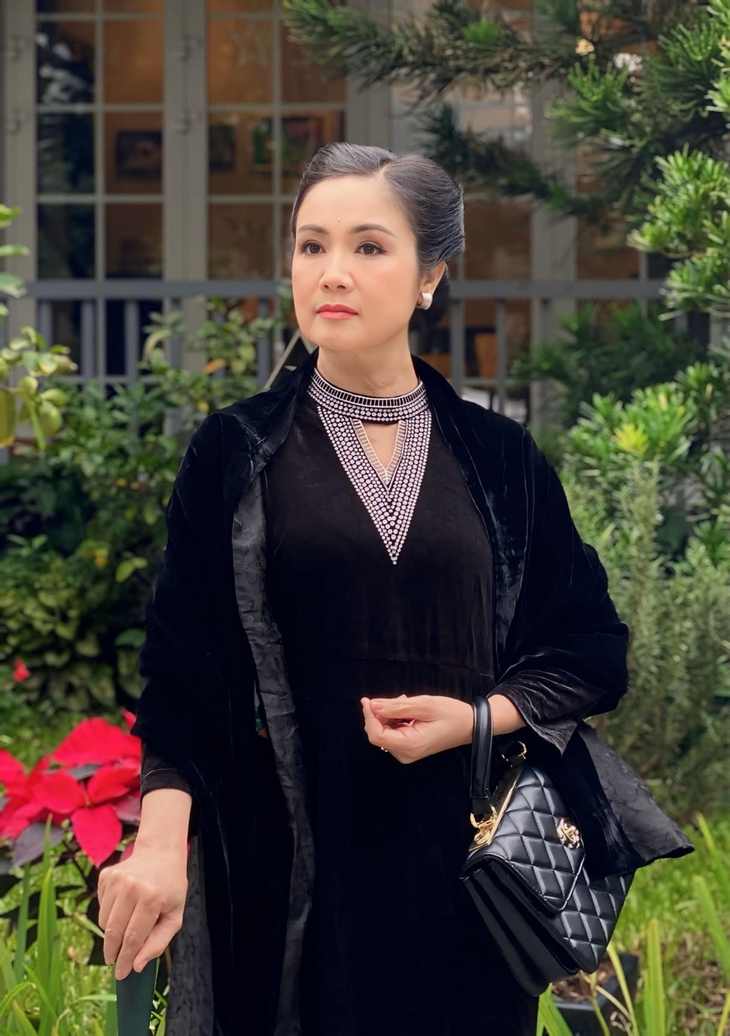 NSND Thu Hà tiết lộ 'hỉ nộ ái ố' khi chia tay ekip 'Trạm cứu hộ trái tim'- Ảnh 3. NSND Thu Hà tiết lộ 'hỉ nộ ái ố' khi chia tay ekip 'Trạm cứu hộ trái tim'- Ảnh 3.