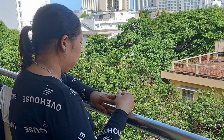 Nữ sinh lớp 7 bị nhóm bạn hành hung: Chia sẻ bất ngờ từ người mẹ