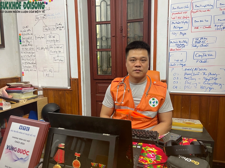 Đội trưởng đội cứu hộ kể lại giây phút kinh hoàng trong vụ cháy nhà trọ Trung Kính- Ảnh 1.