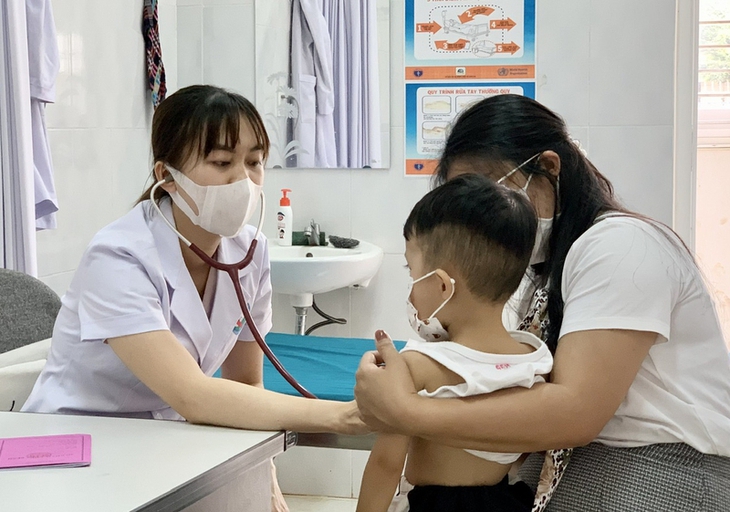 Đã có gần 54.000 ca tay chân miệng, số mắc có xu hướng tăng, Bộ Y tế 'nhắc' đẩy mạnh phòng chống bệnh- Ảnh 1. Đã có gần 54.000 ca tay chân miệng, số mắc có xu hướng tăng, Bộ Y tế 'nhắc' đẩy mạnh phòng chống bệnh- Ảnh 1.
