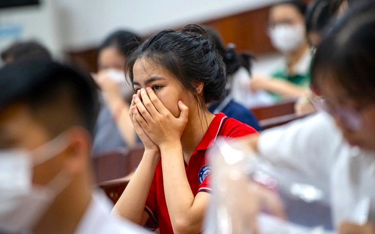 Làm sao để giảm áp lực cho sĩ tử trong ‘cuộc đua’ vào lớp 10?