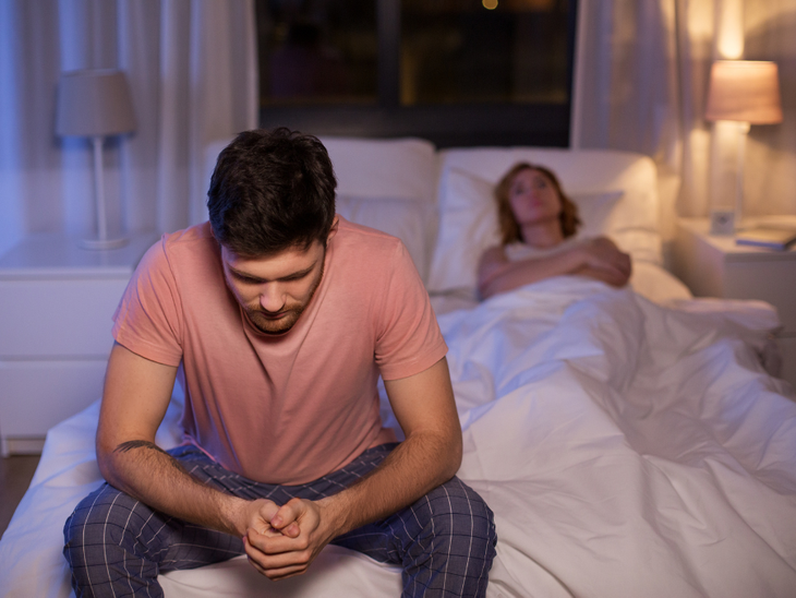 Yếu sinh lý không phải là bệnh, nhưng nếu không được điều trị đúng đắn và kịp thời có thể gây hệ lụy về sức khỏe sinh sản, tinh thần, chất lượng sống của nam giới.