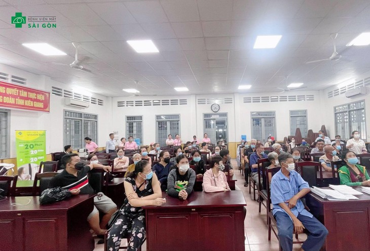 Bệnh viện Đa khoa Mắt Sài Gòn phẫu thuật mắt từ thiện cho gần 100 người dân tại Phú Quốc- Ảnh 1. Bệnh viện Đa khoa Mắt Sài Gòn phẫu thuật mắt từ thiện cho gần 100 người dân tại Phú Quốc- Ảnh 1.