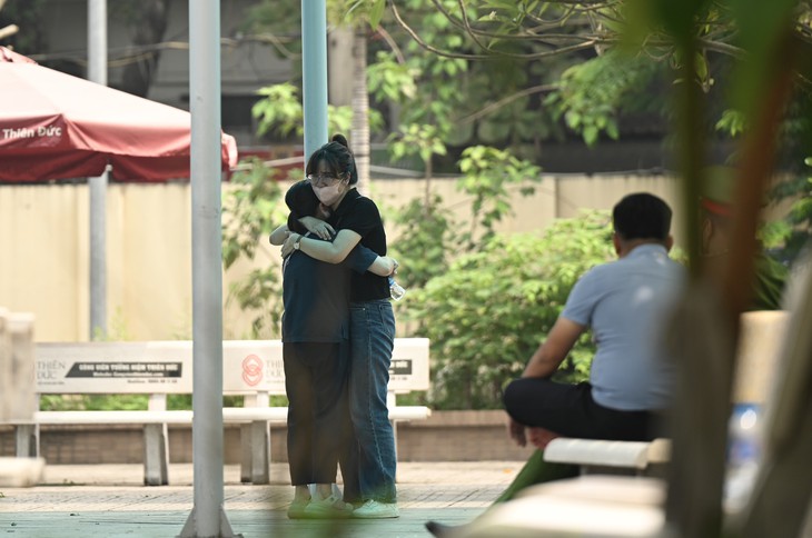 Trường đại học chia buồn với gia đình sinh viên tử vong trong vụ cháy ở Trung Kính- Ảnh 1. Trường đại học chia buồn với gia đình sinh viên tử vong trong vụ cháy ở Trung Kính- Ảnh 1.