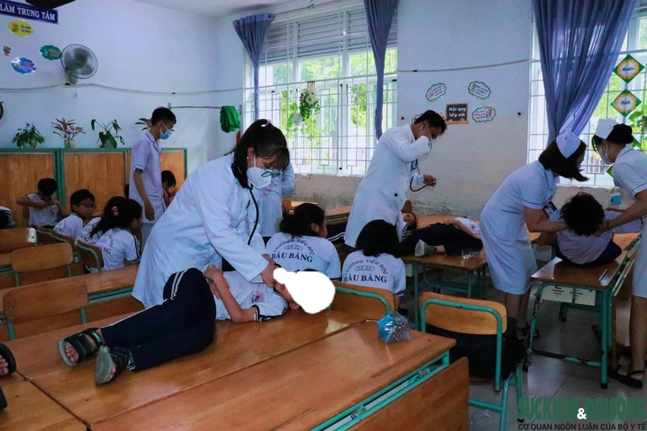 Bình Dương diễn tập cấp cứu ngộ độc thực phẩm- Ảnh 1.