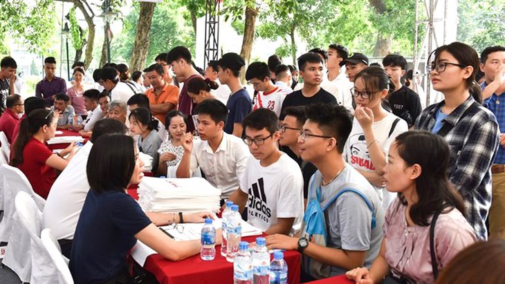 Tuyển sinh ĐH 2024: Những ngành học dự báo điểm chuẩn 'chạm trần'- Ảnh 1. Tuyển sinh ĐH 2024: Những ngành học dự báo điểm chuẩn 'chạm trần'- Ảnh 1.