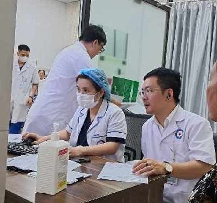 Một buổi ở khoa ngoại Bệnh viện Bưu điện- Ảnh 2. Một buổi ở khoa ngoại Bệnh viện Bưu điện- Ảnh 2.