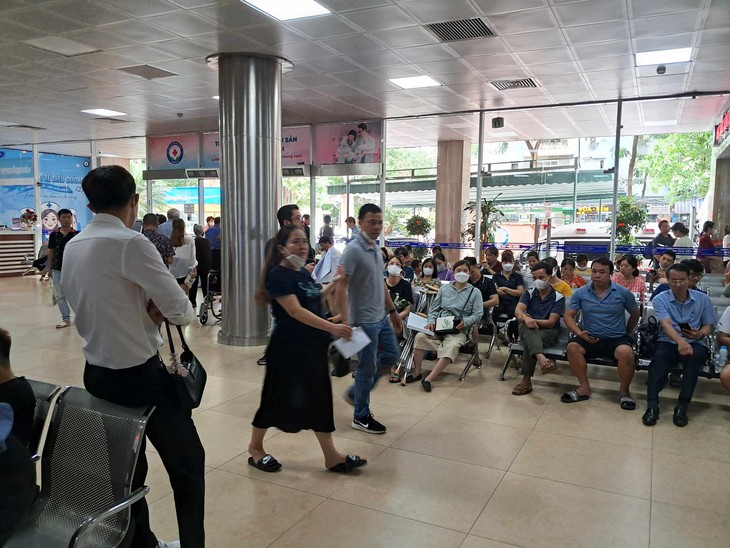 Một buổi ở khoa ngoại Bệnh viện Bưu điện- Ảnh 1. Một buổi ở khoa ngoại Bệnh viện Bưu điện- Ảnh 1.