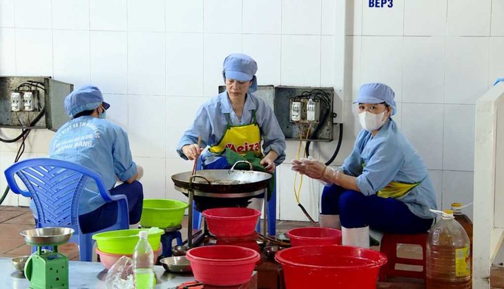Quảng Ninh lập 204 đoàn liên ngành kiểm soát an toàn thực phẩm- Ảnh 1. Quảng Ninh lập 204 đoàn liên ngành kiểm soát an toàn thực phẩm- Ảnh 1.