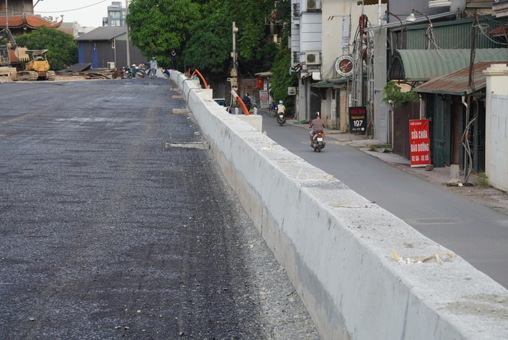 Cận cảnh hơn 1 km đường Âu Cơ mở rộng chuẩn bị thông xe- Ảnh 6.