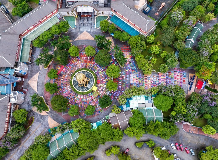 Ấn tượng màn đồng diễn Yoga với 2.000 người tham gia tại Sun World Ha Long- Ảnh 1. Ấn tượng màn đồng diễn Yoga với 2.000 người tham gia tại Sun World Ha Long- Ảnh 1.