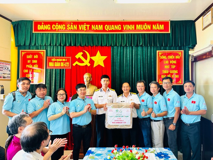 Dược phẩm TV.PHARM tiên phong góp 1 tỷ 500 triệu đồng phát triển 'vườn rau xanh chiến sĩ' đảo Trường Sa- Ảnh 1.