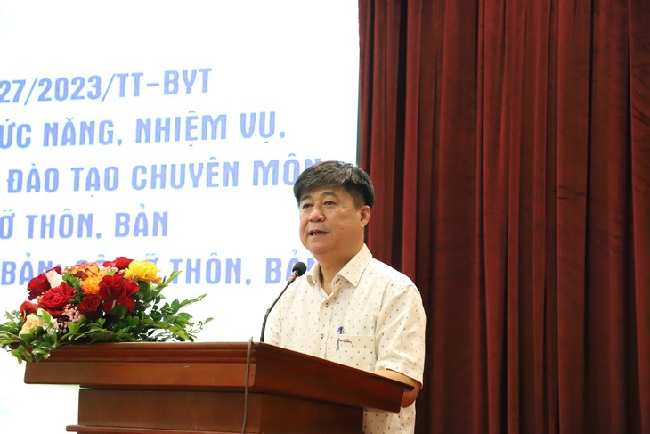 Nâng cao tiêu chuẩn đối với nhân viên y tế và cô đỡ thôn bản- Ảnh 2. Nâng cao tiêu chuẩn đối với nhân viên y tế và cô đỡ thôn bản- Ảnh 2.