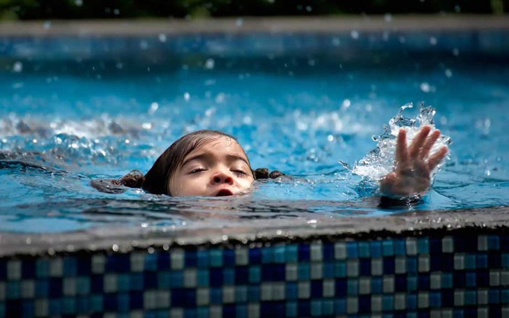 Đuối nước ở trẻ và cách sơ cứu đúng lúc ban đầu 
