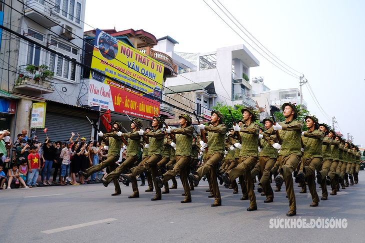 Hơn 12.000 người tham gia chương trình Sơ duyệt Lễ kỷ niệm 70 năm Chiến thắng Điện Biên Phủ- Ảnh 5.