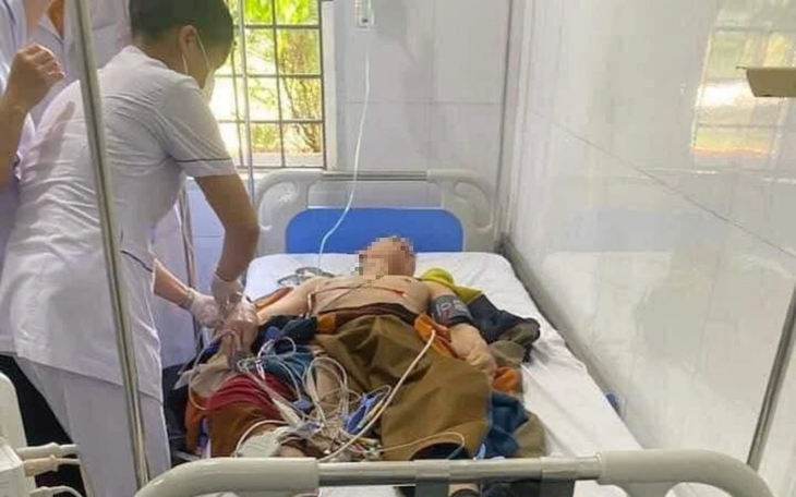 Một người đi theo ông Thích Minh Tuệ bị sốc nhiệt, tử vong