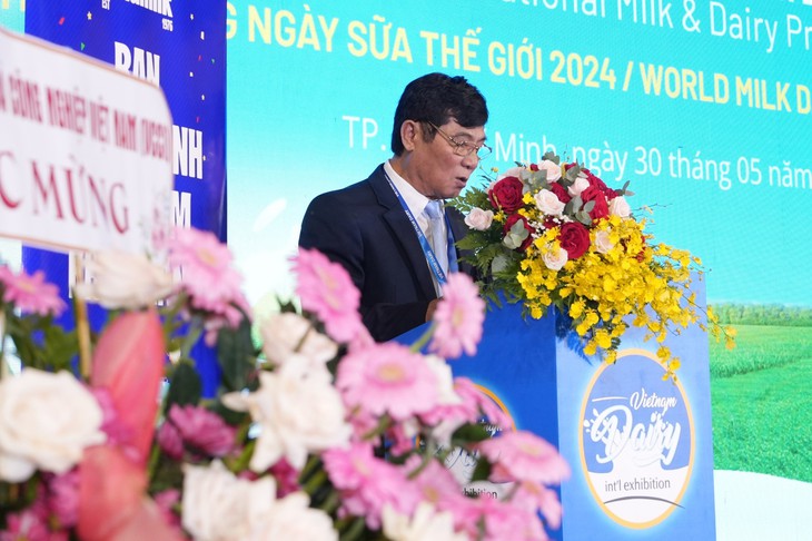 Sản phẩm sữa đã xuất khẩu sang gần 60 nước nhưng tiêu thụ sữa của người Việt vẫn rất thấp- Ảnh 1.