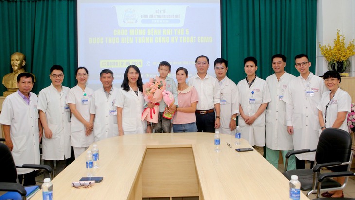 Cứu sống bé 9 tuổi bị viêm cơ tim tối cấp nguy kịch- Ảnh 2.