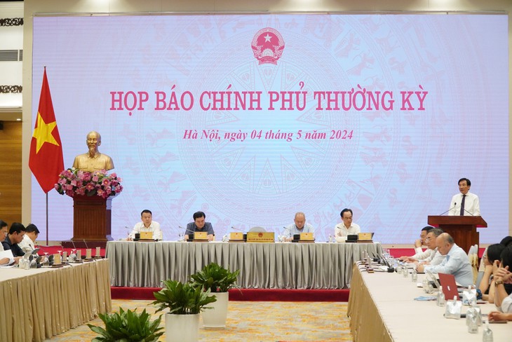 Lương của công chức không thấp hơn 5 triệu đồng khi cải cách tiền lương- Ảnh 1. Lương của công chức không thấp hơn 5 triệu đồng khi cải cách tiền lương- Ảnh 1.