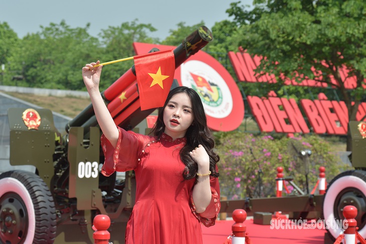 Dàn pháo lễ sẵn sàng khai hỏa trên bầu trời tại Lễ kỷ niệm 70 năm Chiến thắng Điện Biên Phủ- Ảnh 10. Dàn pháo lễ sẵn sàng khai hỏa trên bầu trời tại Lễ kỷ niệm 70 năm Chiến thắng Điện Biên Phủ- Ảnh 10.