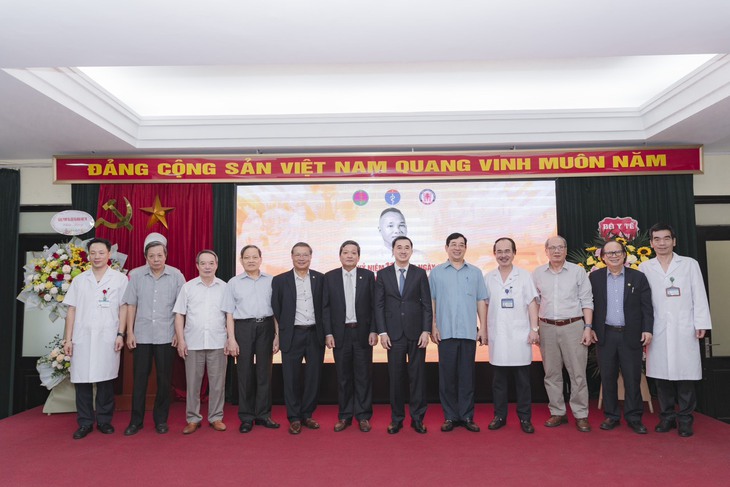 Cố Bộ trưởng Bộ Y tế đầu tiên BS Phạm Ngọc Thạch - người thầy của các thế hệ cán bộ y tế Việt Nam- Ảnh 4.