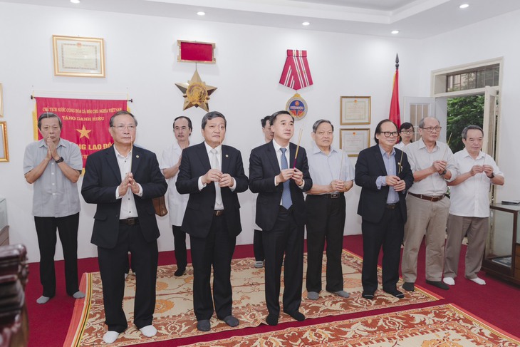 Cố Bộ trưởng Bộ Y tế đầu tiên BS Phạm Ngọc Thạch - người thầy của các thế hệ cán bộ y tế Việt Nam- Ảnh 5.